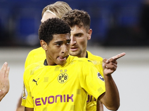 滑队一直以 滑队一直以